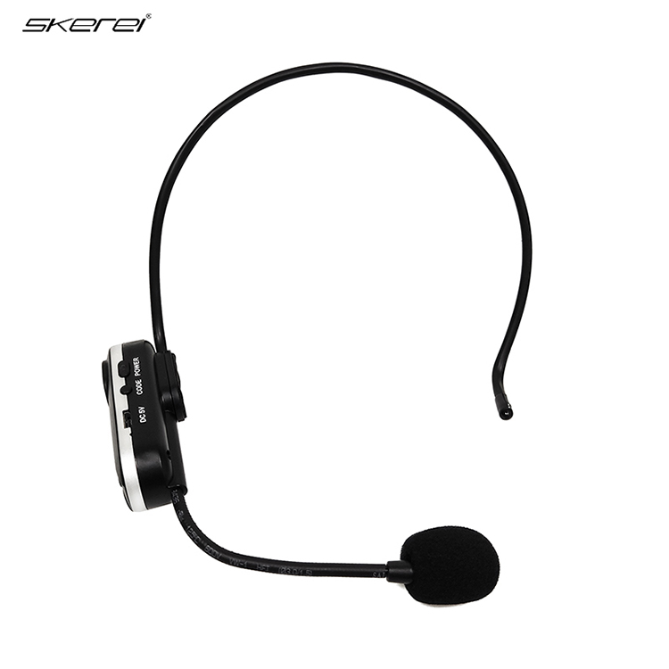 Wireless headset clip microphone